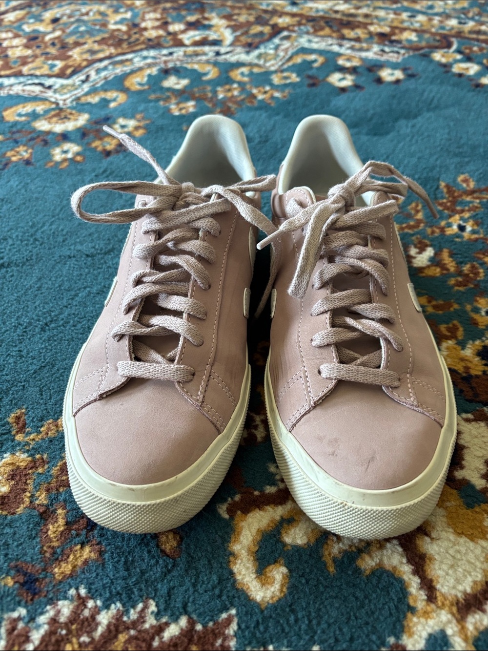 Veja Blush Pink Low-Top Lace-Up Sneakers